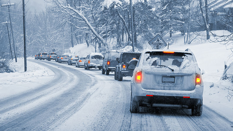 Traffic in winter weather